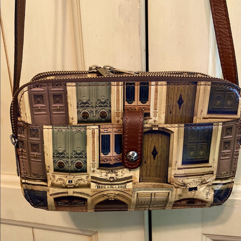 Cute Patricia Nash xbody-in Like New condition!